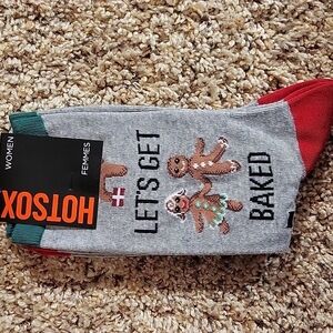 Women's socks fits shoe size 4-10.5